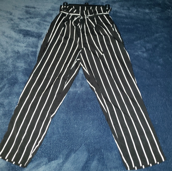 Shein black and white striped lightweight slacks - Picture 2 of 9
